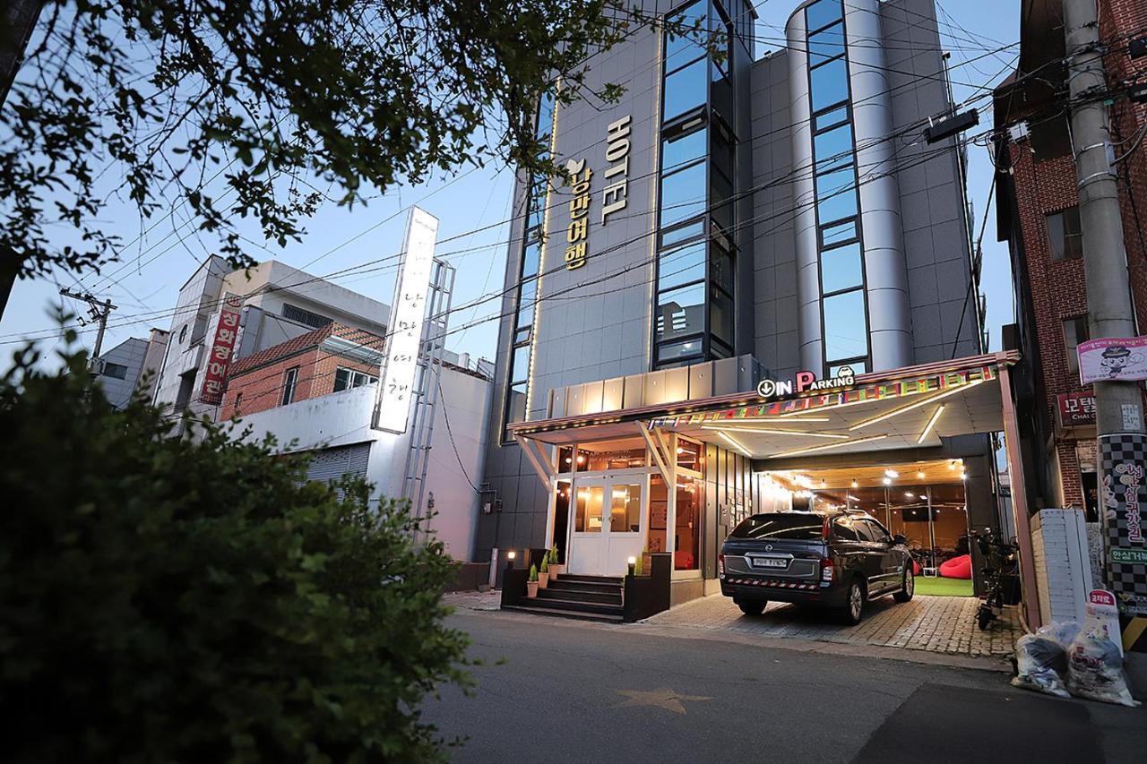 Stay Romantictrip_Hostel Gyeongju Exterior foto