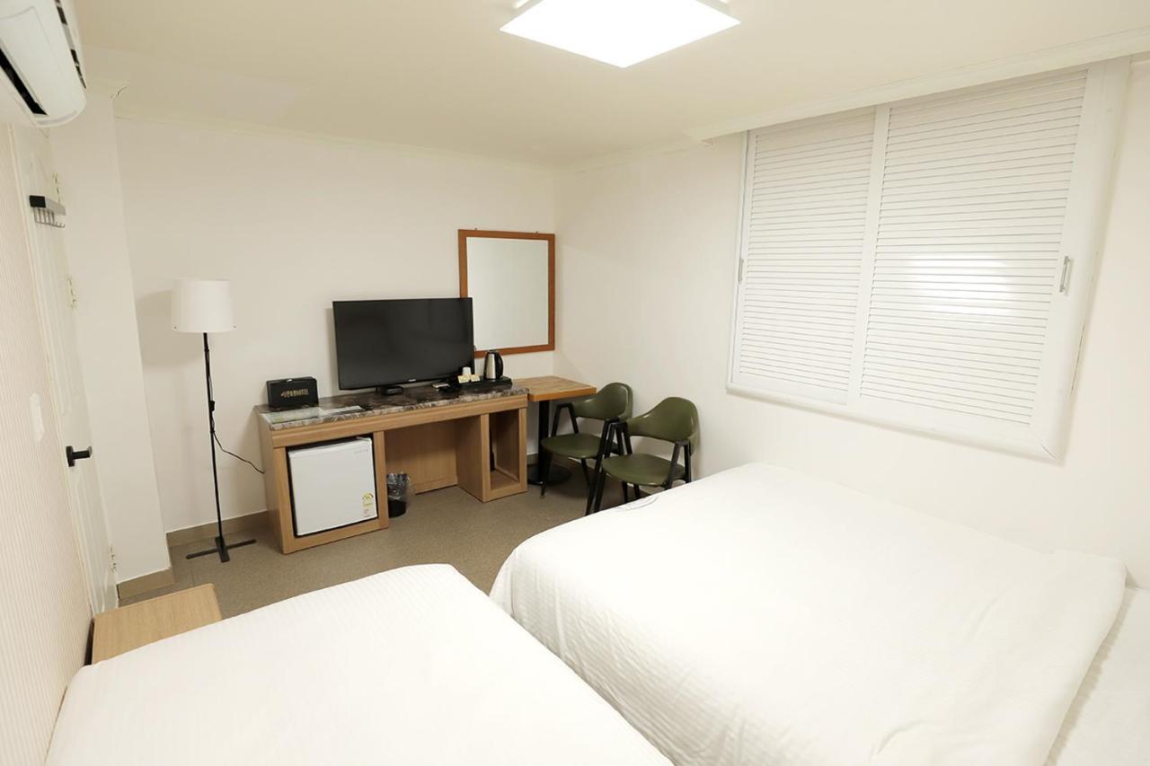 Stay Romantictrip_Hostel Gyeongju Exterior foto