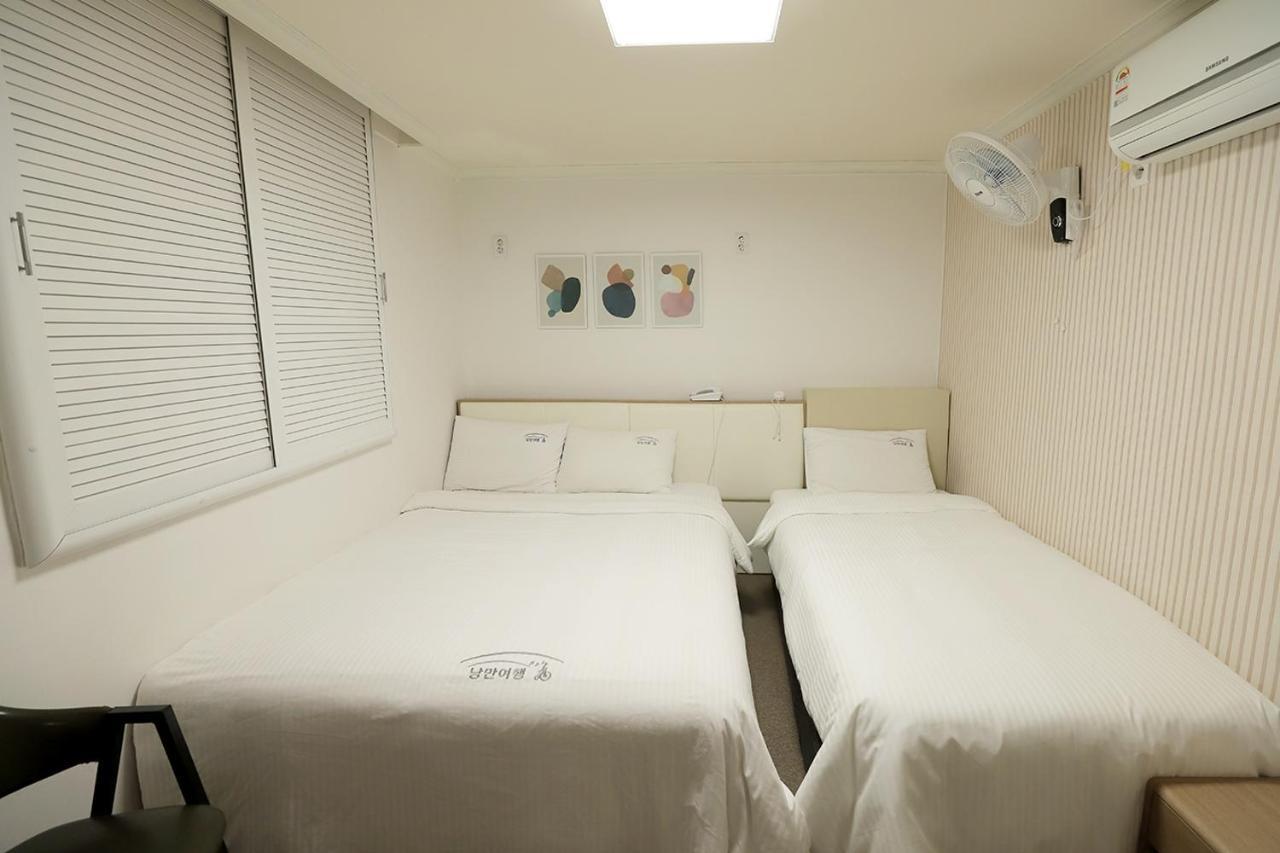 Stay Romantictrip_Hostel Gyeongju Exterior foto