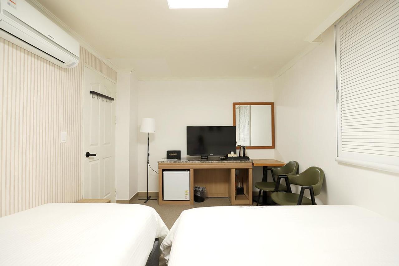 Stay Romantictrip_Hostel Gyeongju Exterior foto