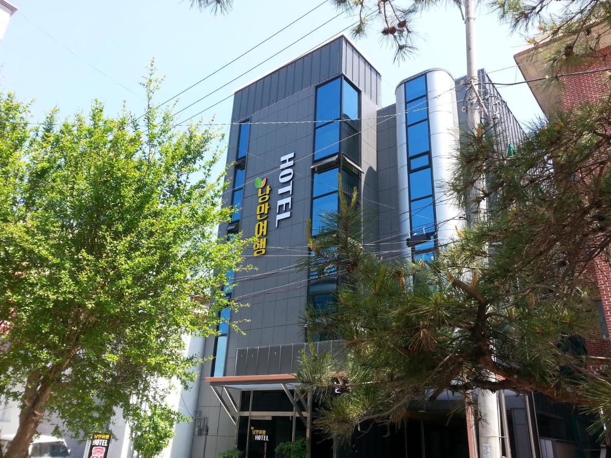 Stay Romantictrip_Hostel Gyeongju Exterior foto