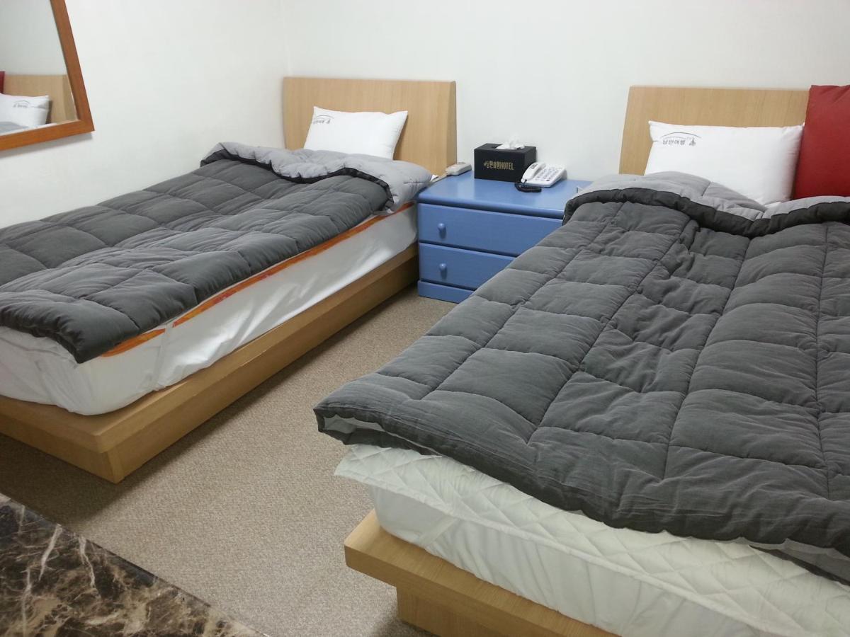 Stay Romantictrip_Hostel Gyeongju Exterior foto